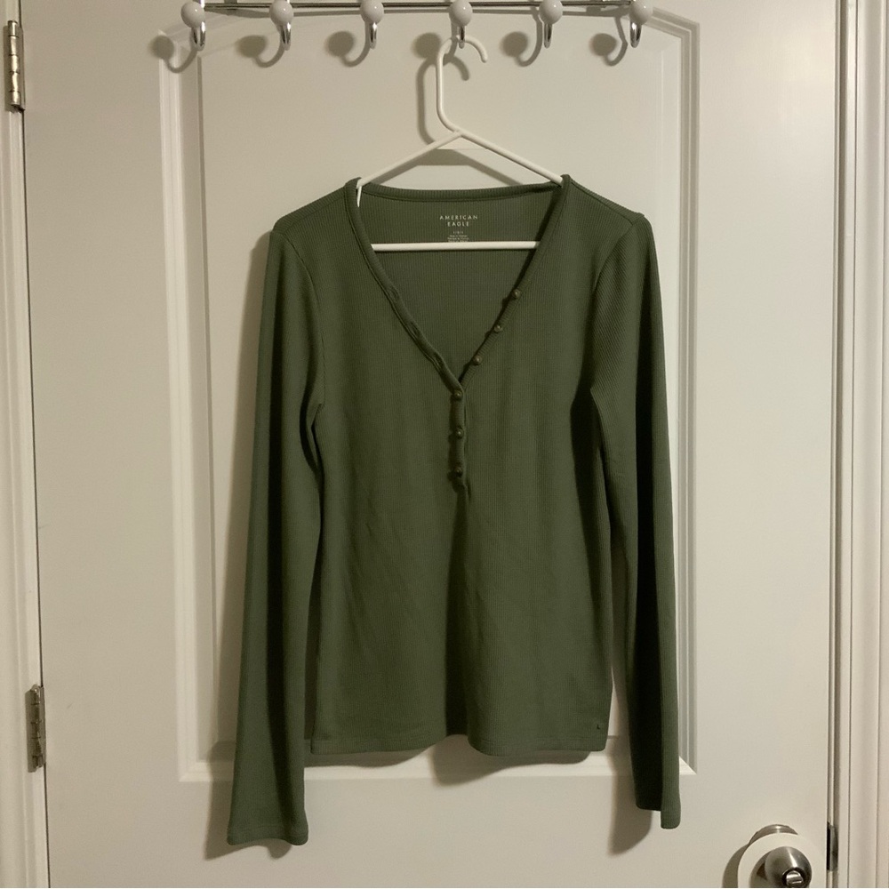 American Eagle Waffle Knit Top Color Green Polyester Blend Size L Button Front